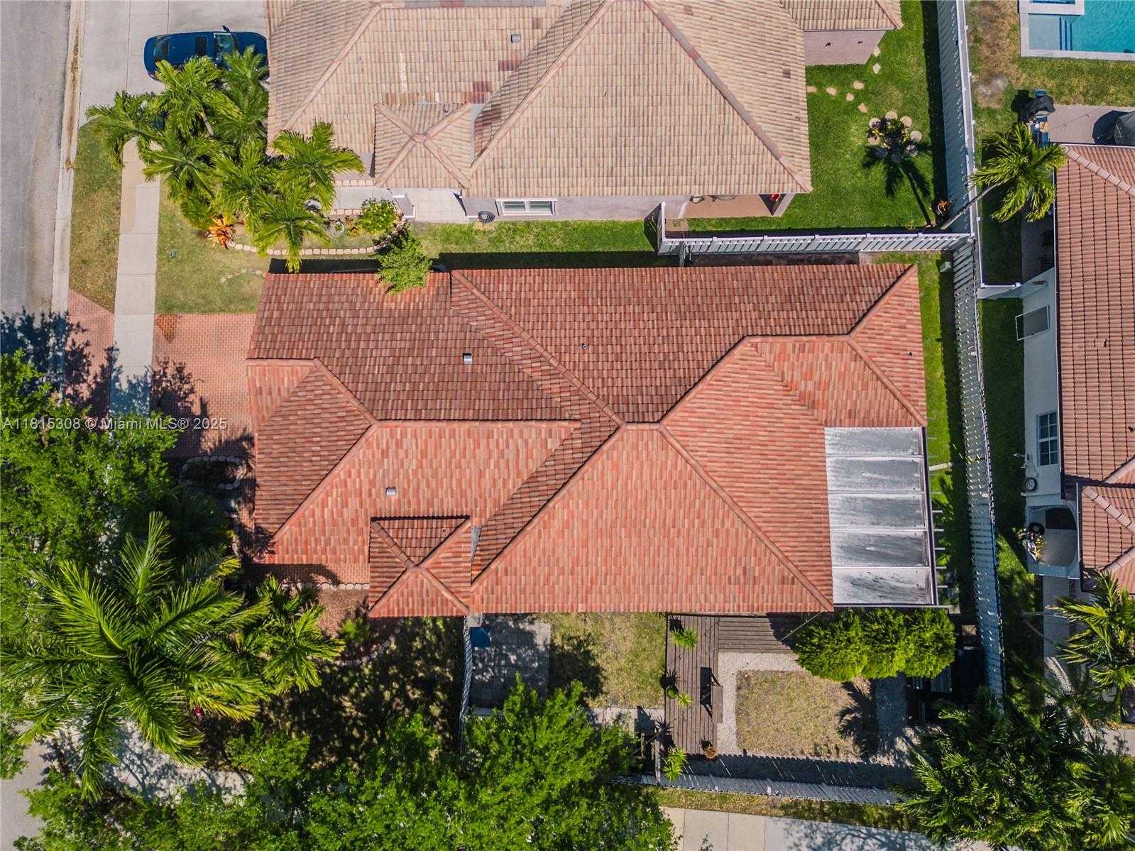 Small Image of 814 KAPOK WAY, Weston Number 2