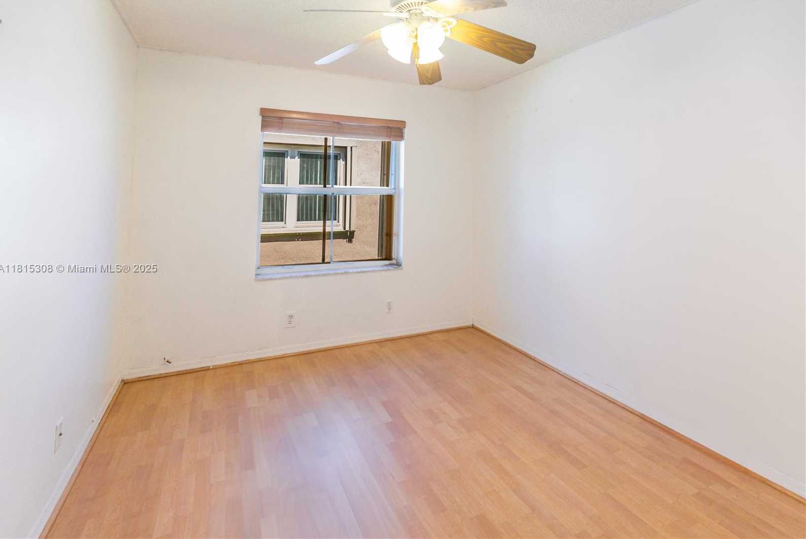 Small Image of 814 KAPOK WAY, Weston Number 22