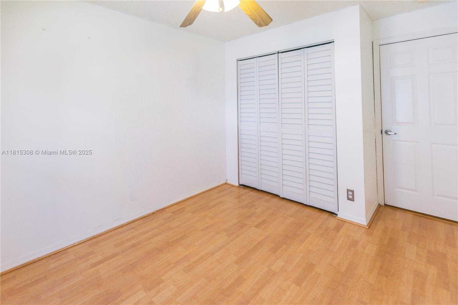Small Image of 814 KAPOK WAY, Weston Number 23