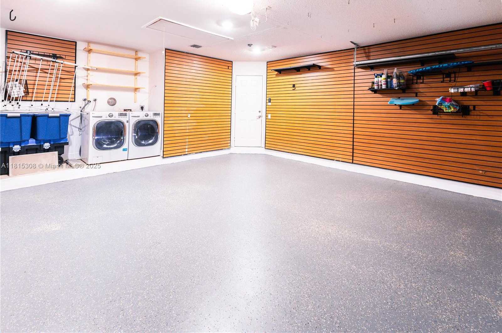 Small Image of 814 KAPOK WAY, Weston Number 29