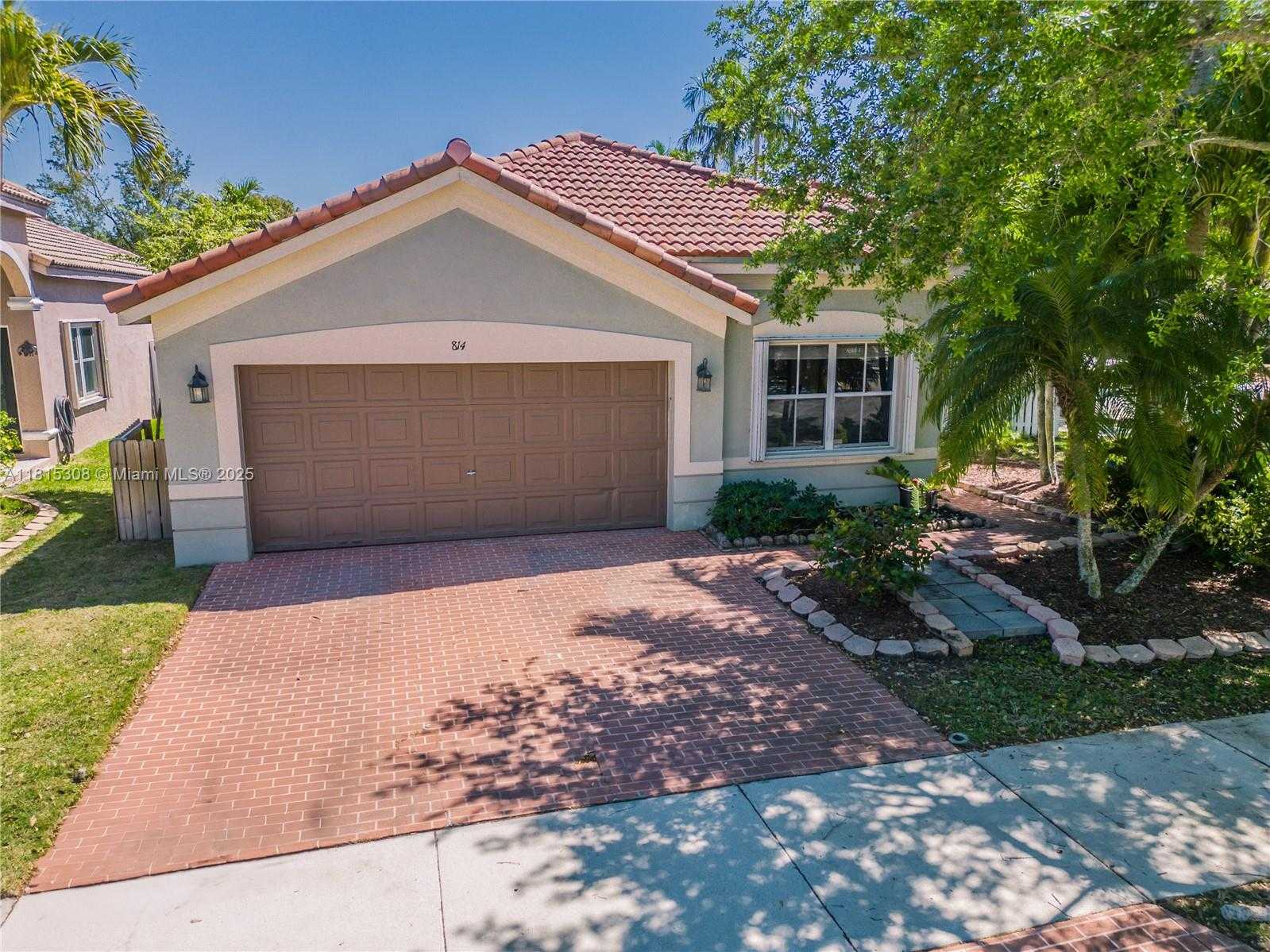 Small Image of 814 KAPOK WAY, Weston Number 5