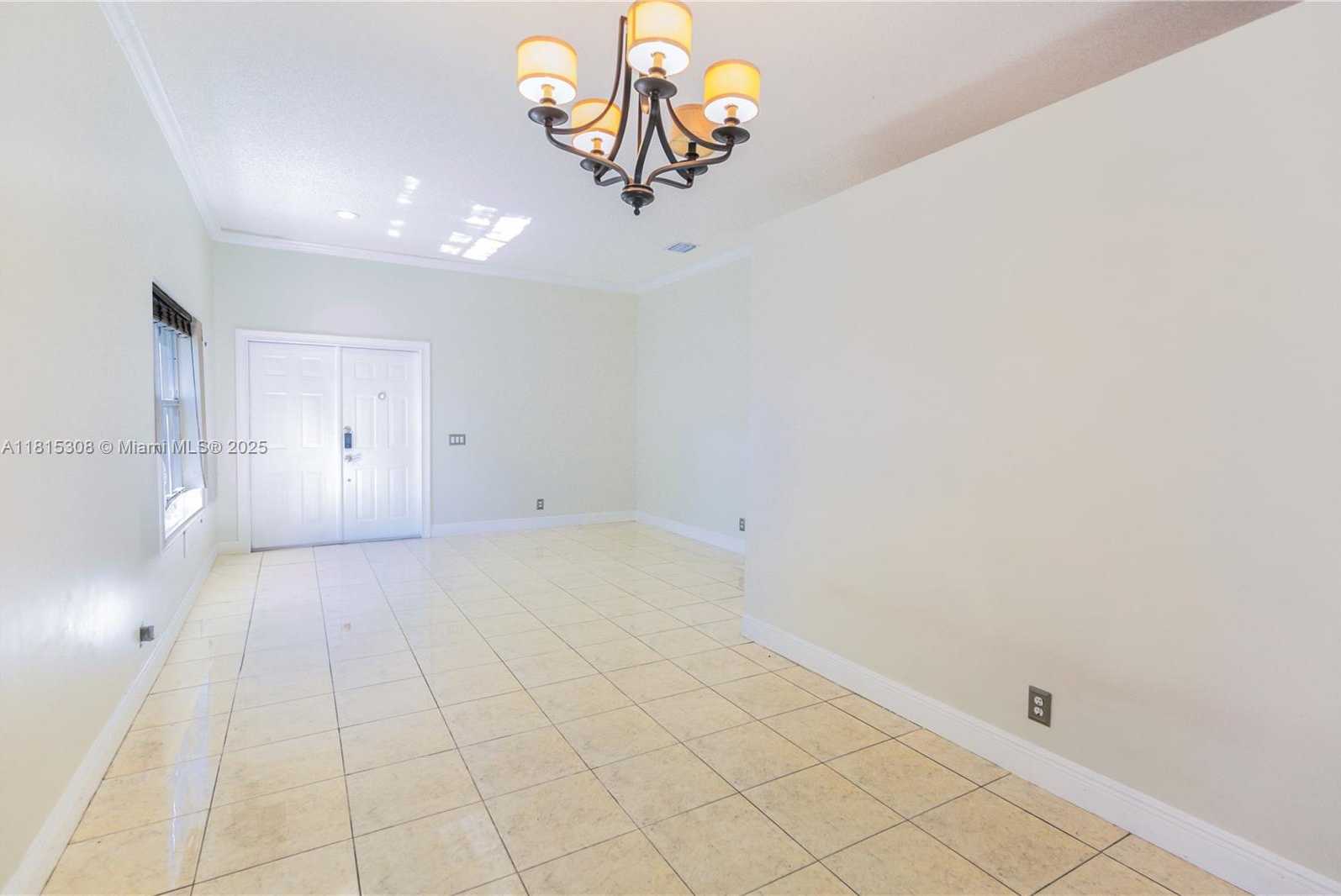 Small Image of 814 KAPOK WAY, Weston Number 8