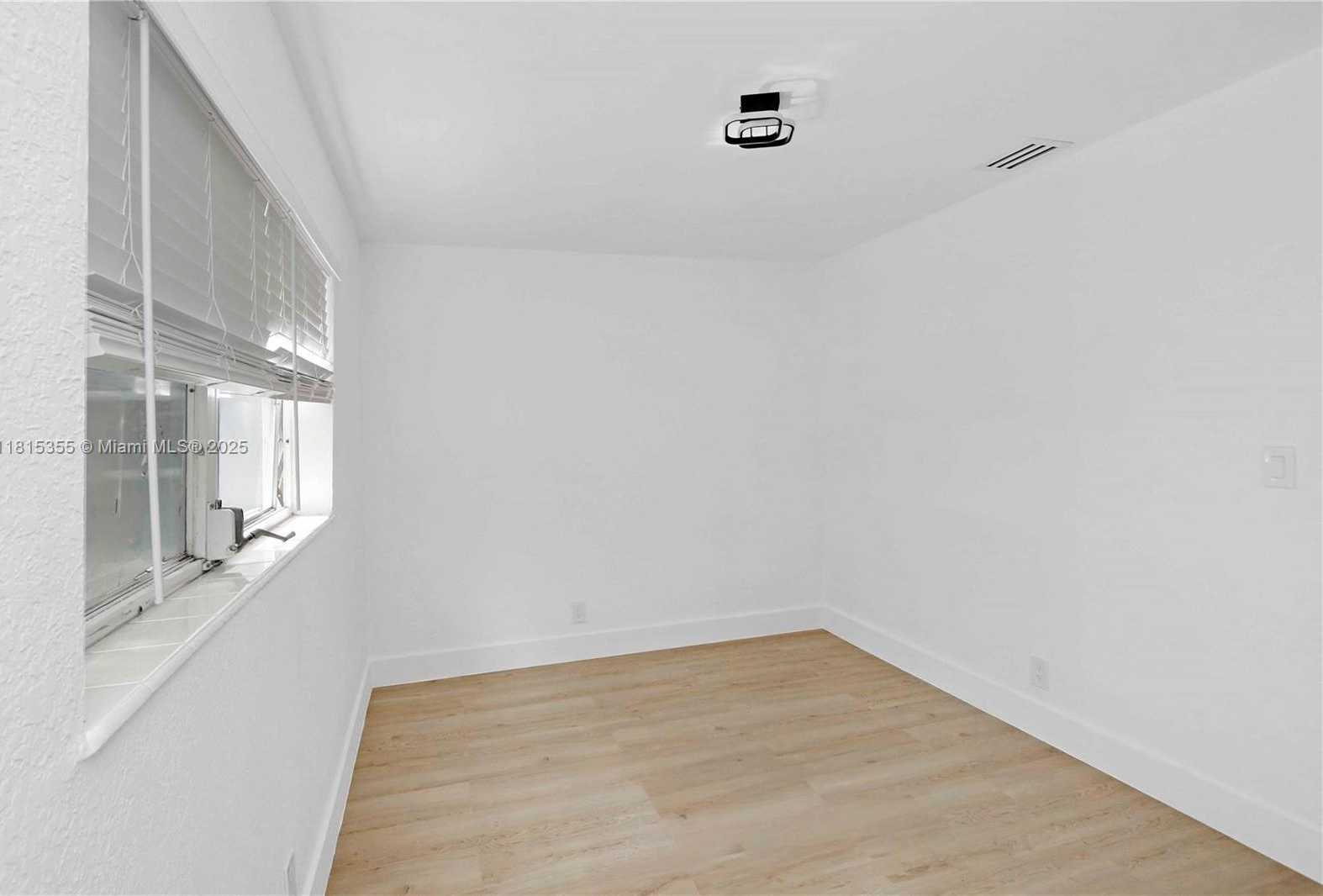 Small Image of 610 NORTH WEST 38TH CT, Deerfield Beach Number 18