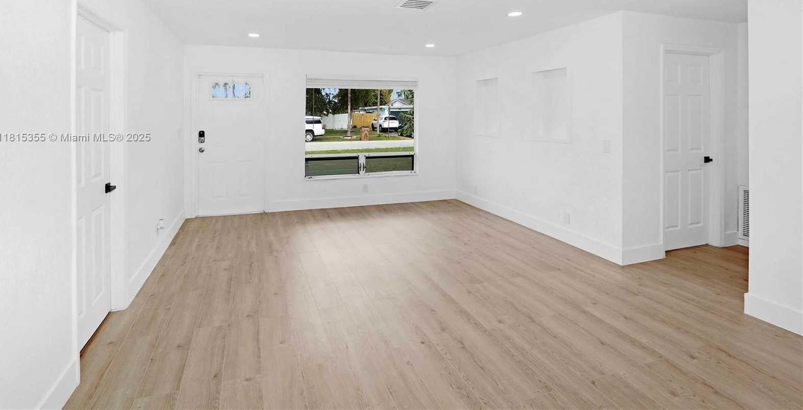 Small Image of 610 NORTH WEST 38TH CT, Deerfield Beach Number 4
