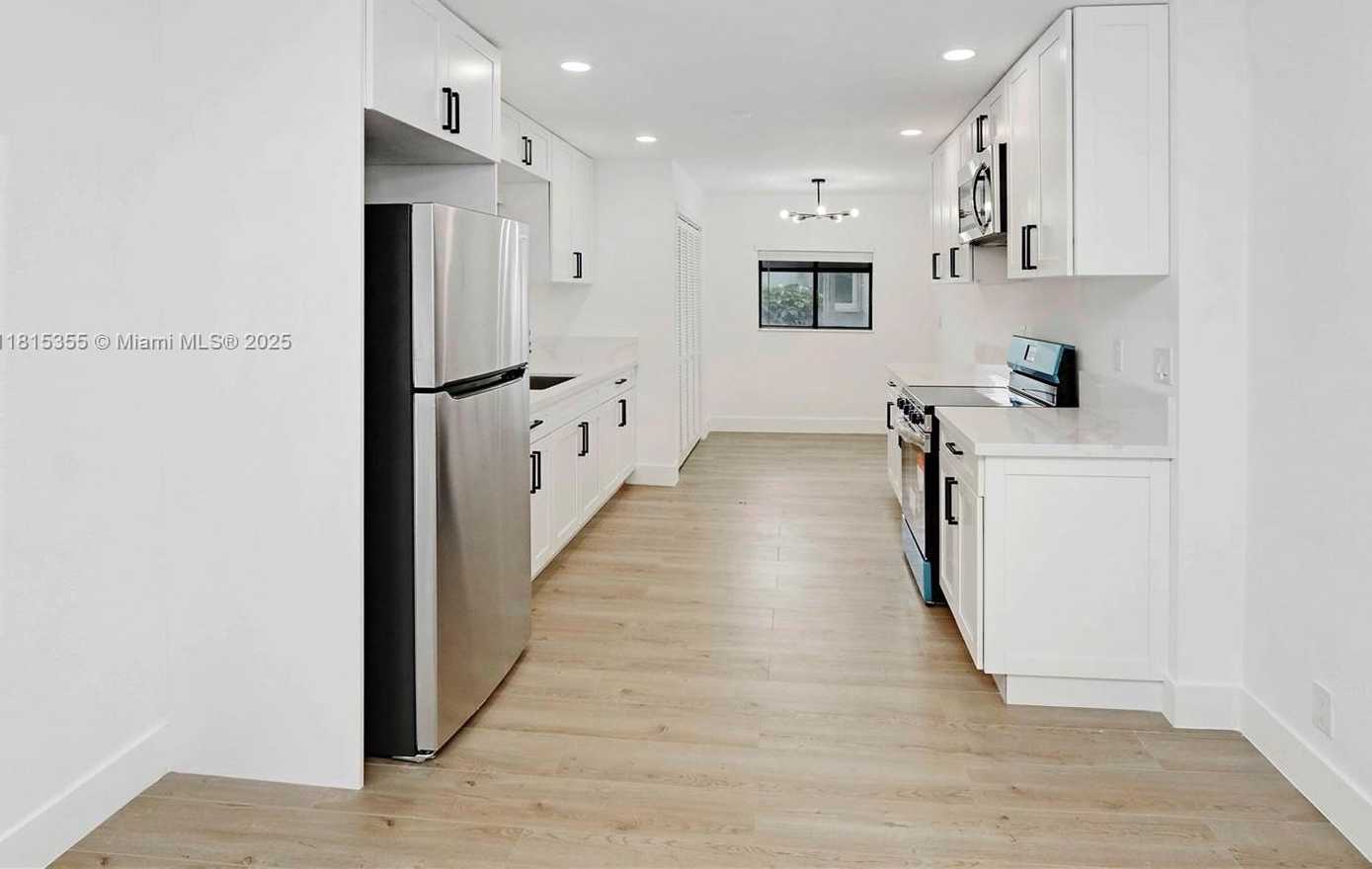 Small Image of 610 NORTH WEST 38TH CT, Deerfield Beach Number 6