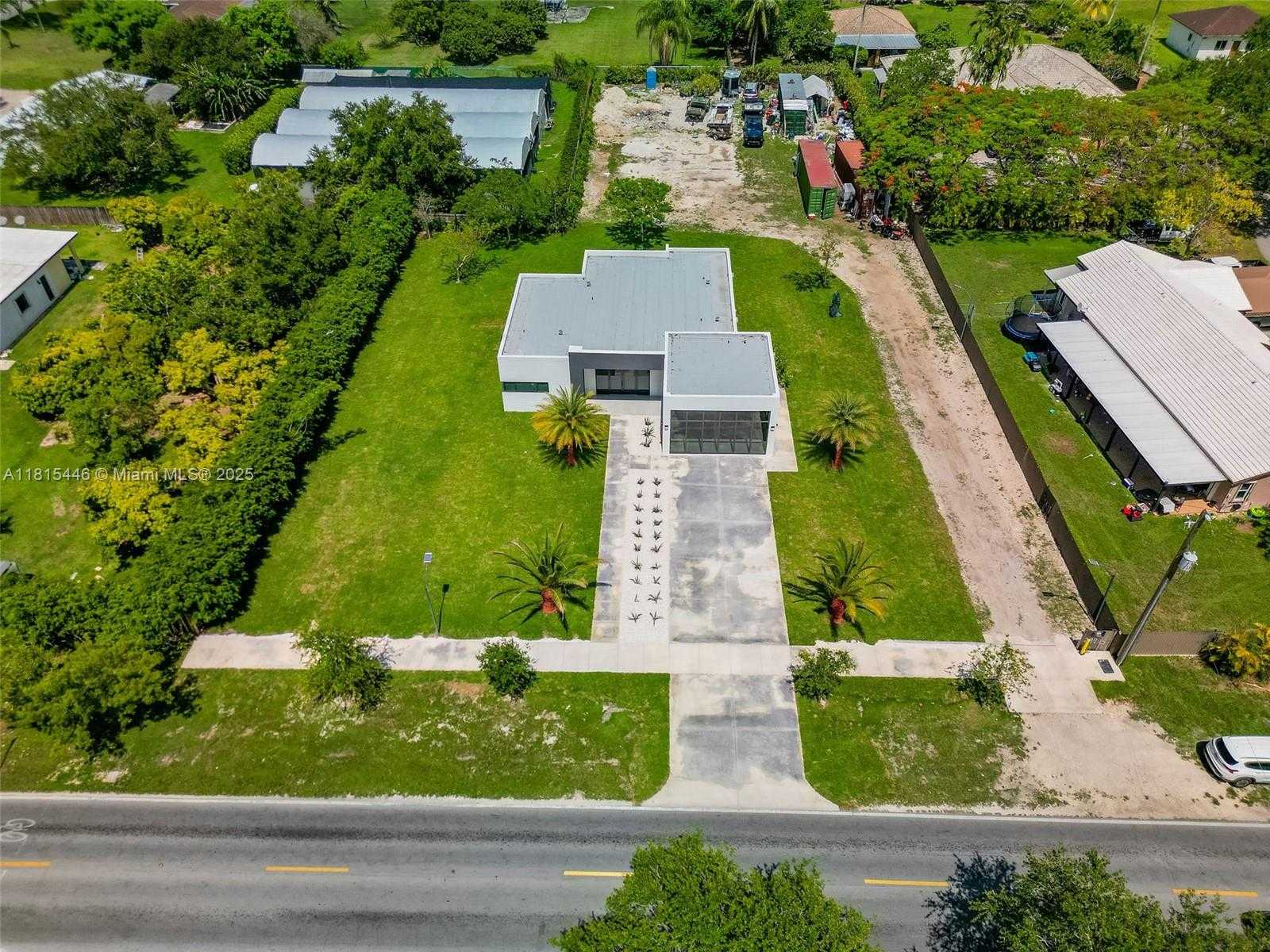 Small Image of 29705 SOUTH WEST 187TH AVE, Homestead Number 35