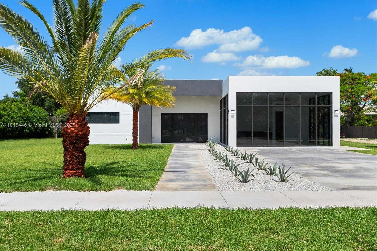 Small Image of 29705 SOUTH WEST 187TH AVE, Homestead Number 43