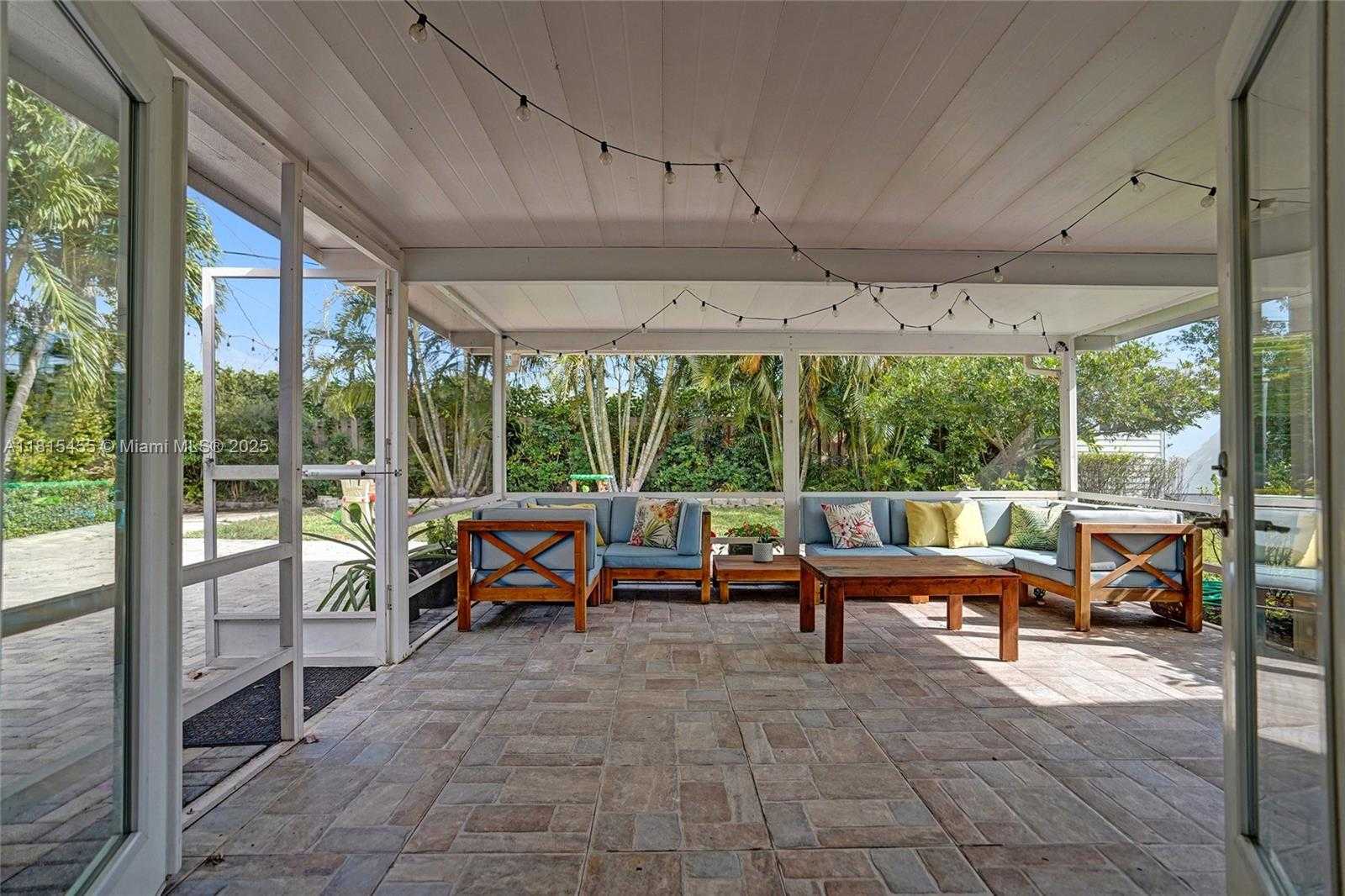 Small Image of 1083 SOUTH WEST 25TH PL, Boynton Beach Number 22