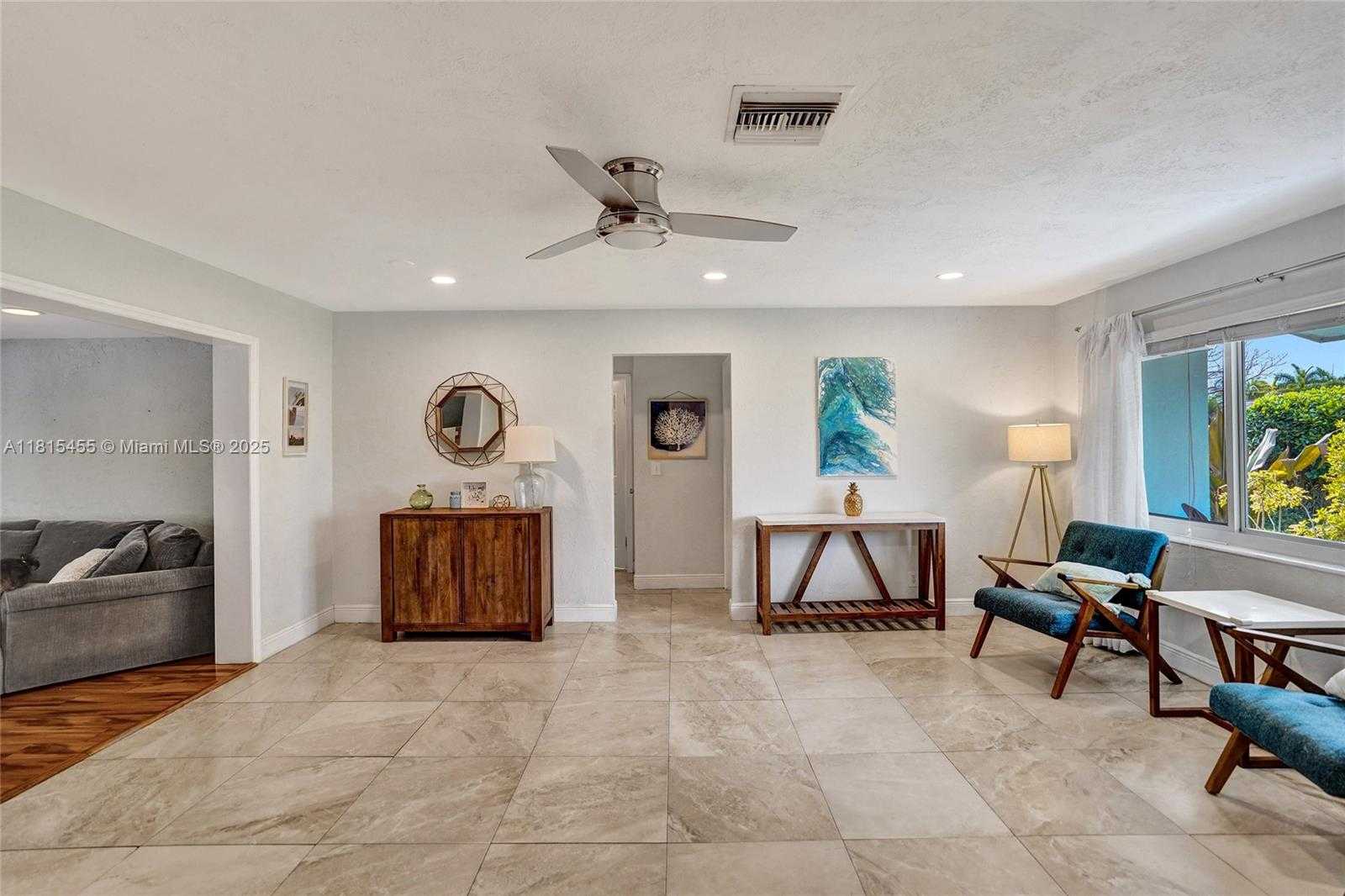 Small Image of 1083 SOUTH WEST 25TH PL, Boynton Beach Number 4