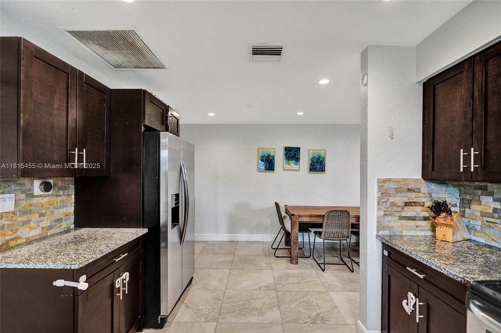 Small Image of 1083 SOUTH WEST 25TH PL, Boynton Beach Number 8