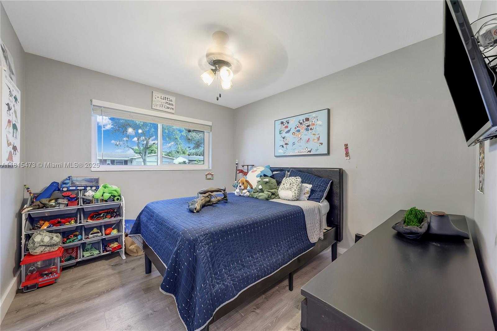 Small Image of 8331 NORTH WEST 18TH ST, Pembroke Pines Number 11