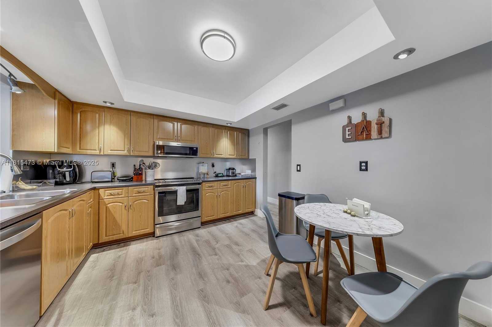 Small Image of 8331 NORTH WEST 18TH ST, Pembroke Pines Number 2