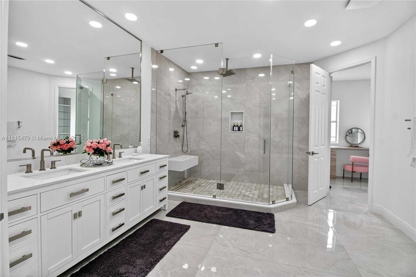 Small Image of 6403 SOUTH WEST 162ND PATH, Miami Number 30