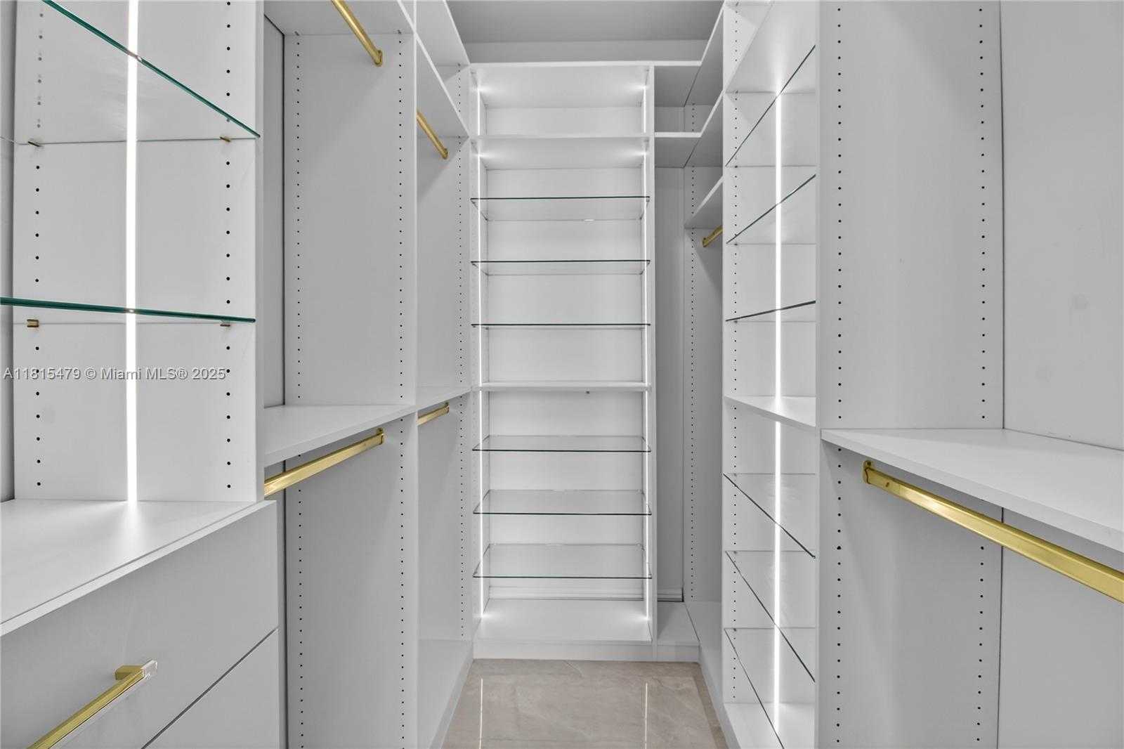 Small Image of 6403 SOUTH WEST 162ND PATH, Miami Number 33