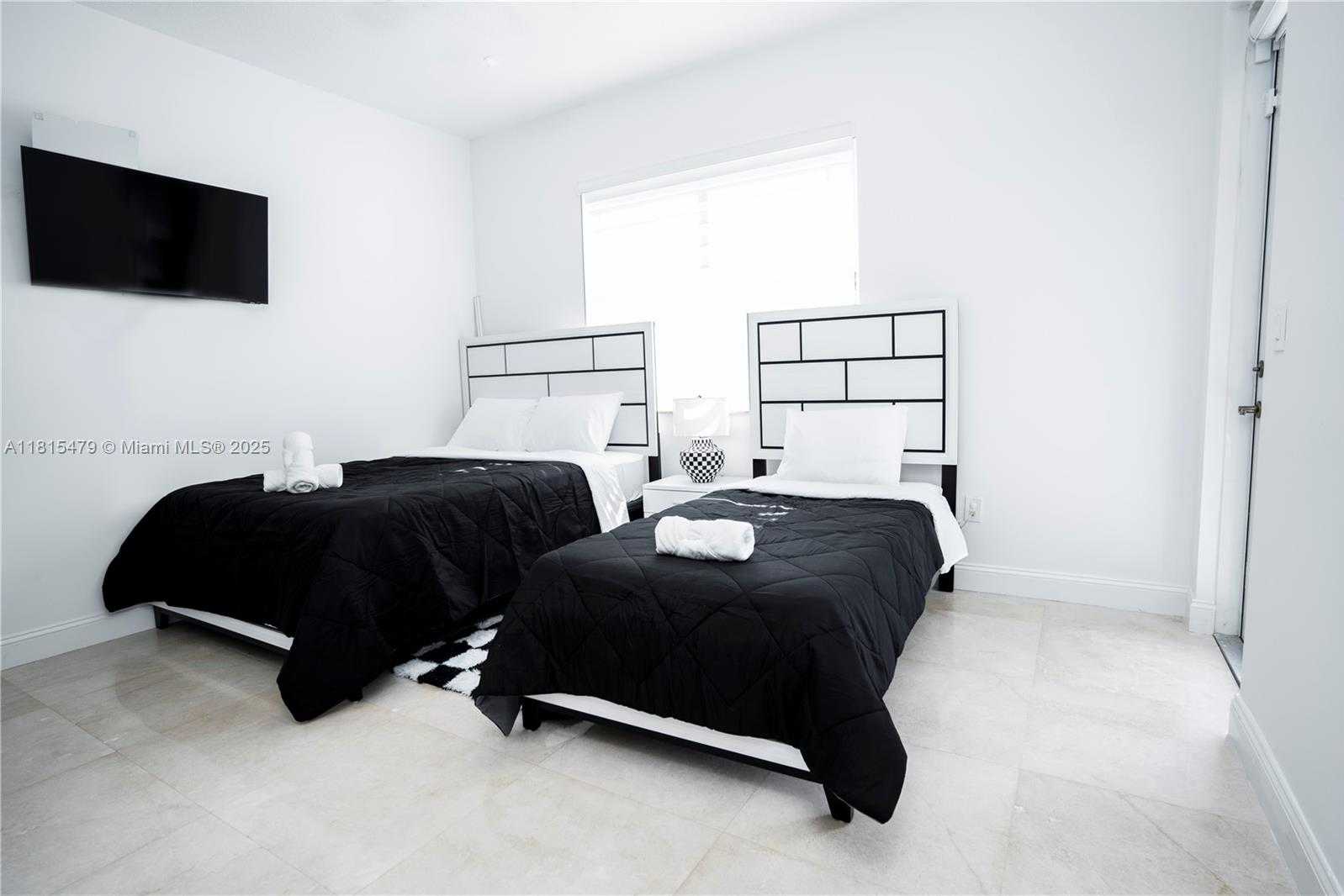 Small Image of 6403 SOUTH WEST 162ND PATH, Miami Number 69