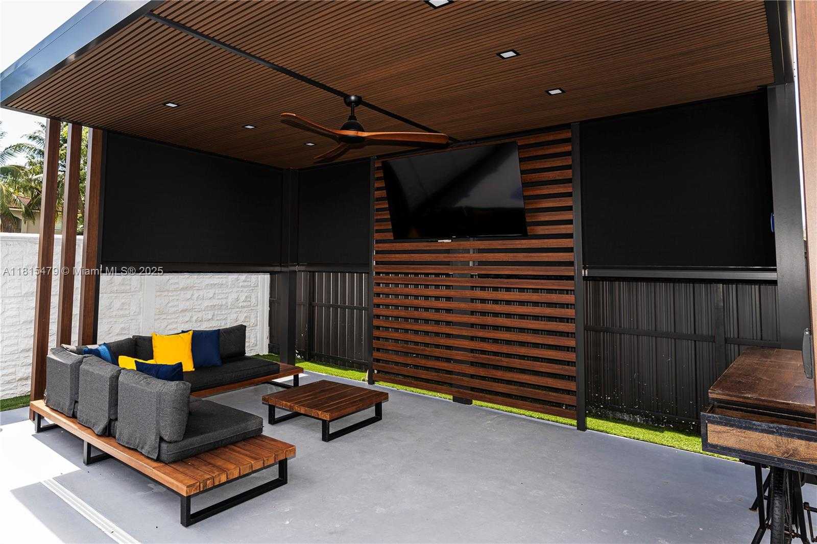 Small Image of 6403 SOUTH WEST 162ND PATH, Miami Number 81