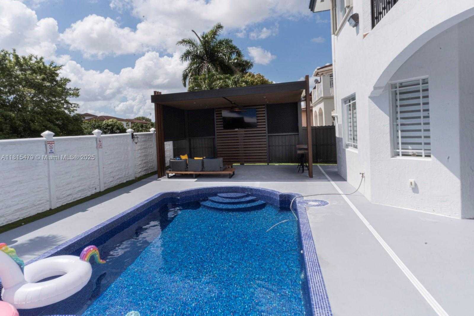 Small Image of 6403 SOUTH WEST 162ND PATH, Miami Number 87