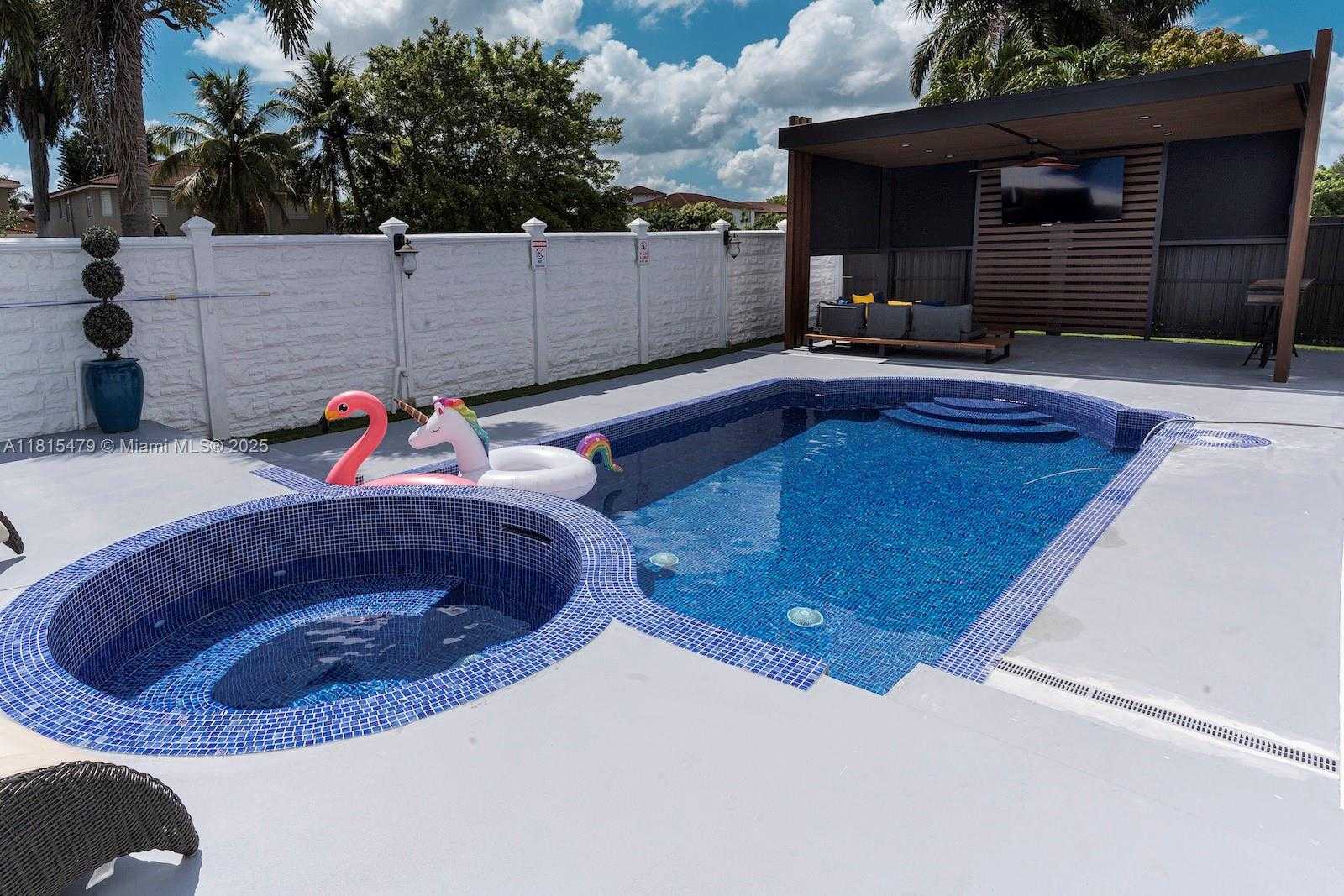 Small Image of 6403 SOUTH WEST 162ND PATH, Miami Number 88