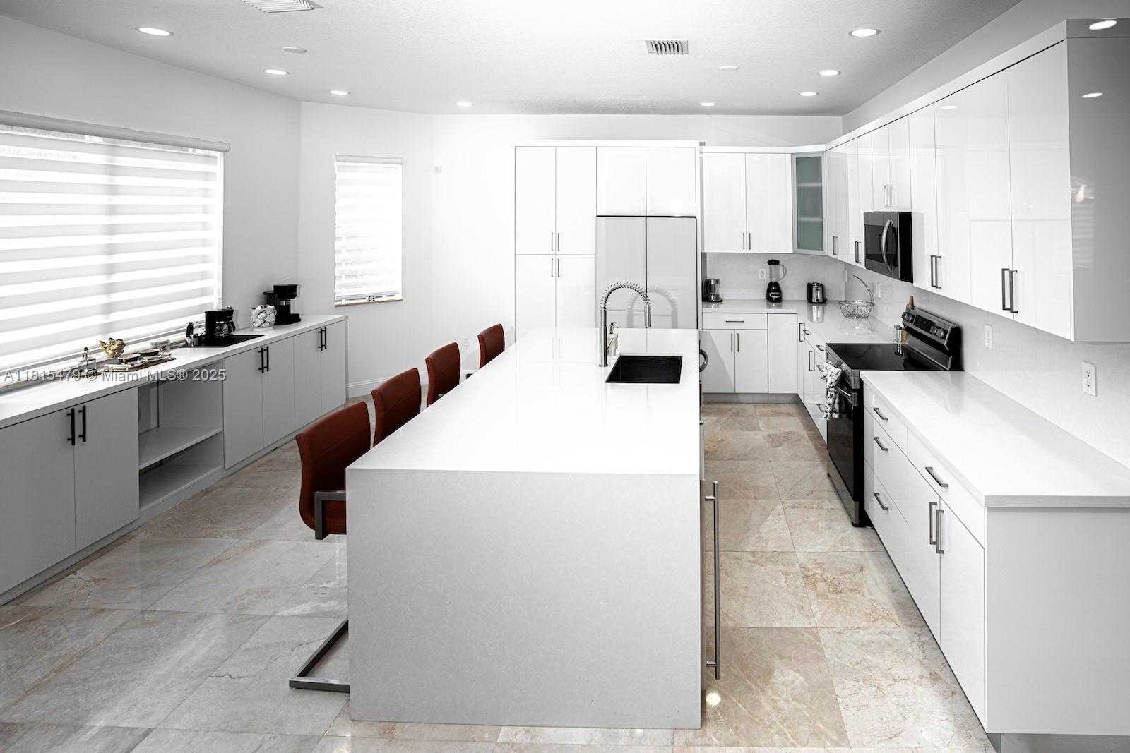 Small Image of 6403 SOUTH WEST 162ND PATH, Miami Number 96