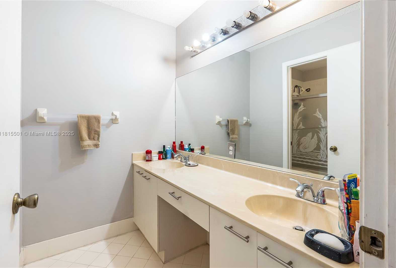 Small Image of 15683 NORTH WEST 12TH RD, Pembroke Pines Number 20