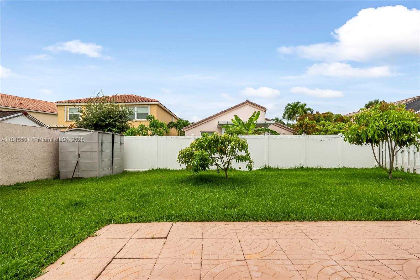 Small Image of 15683 NORTH WEST 12TH RD, Pembroke Pines Number 30