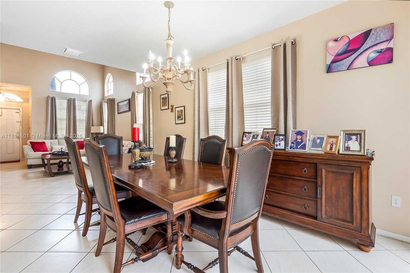 Small Image of 15683 NORTH WEST 12TH RD, Pembroke Pines Number 6