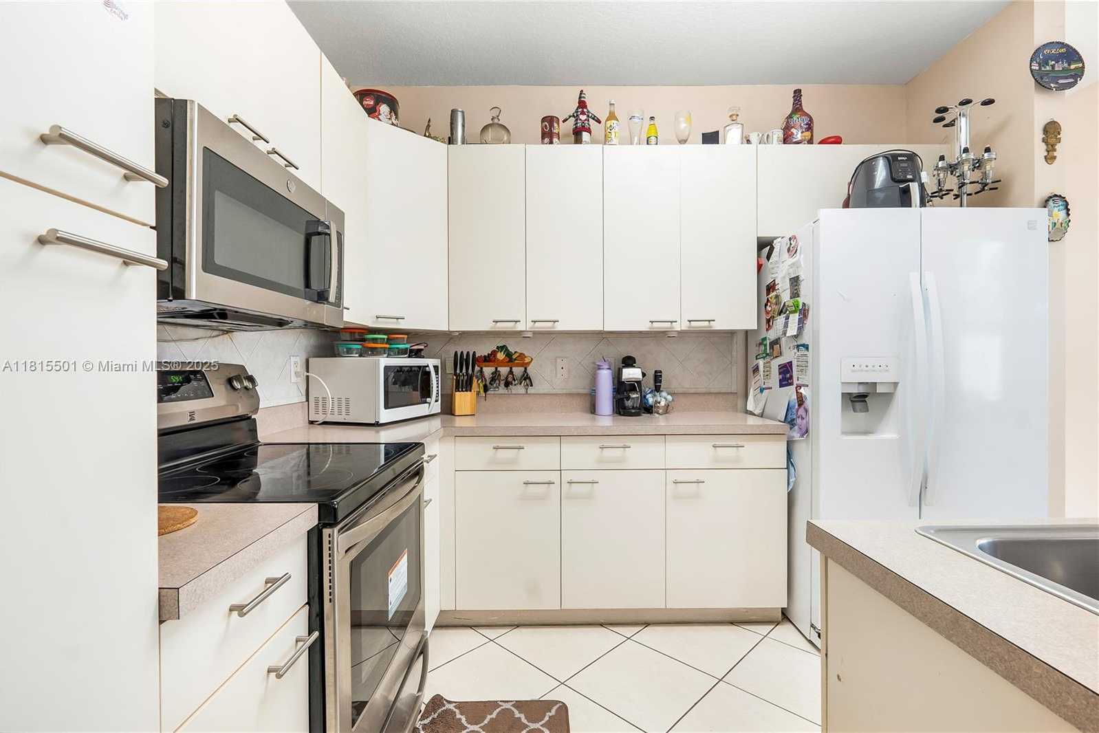 Small Image of 15683 NORTH WEST 12TH RD, Pembroke Pines Number 9