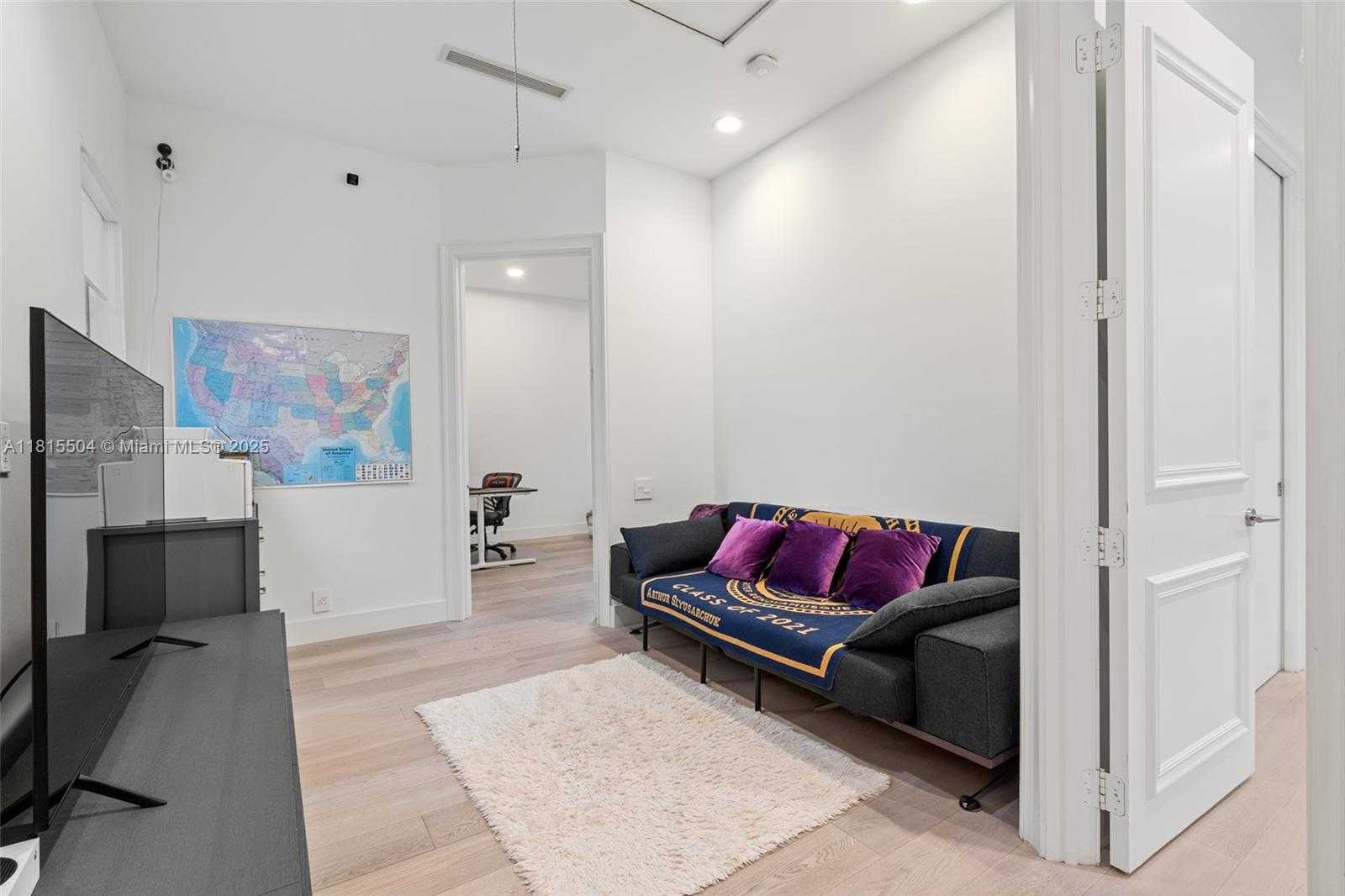 Small Image of 1260 HARBOR CT, Hollywood Number 51