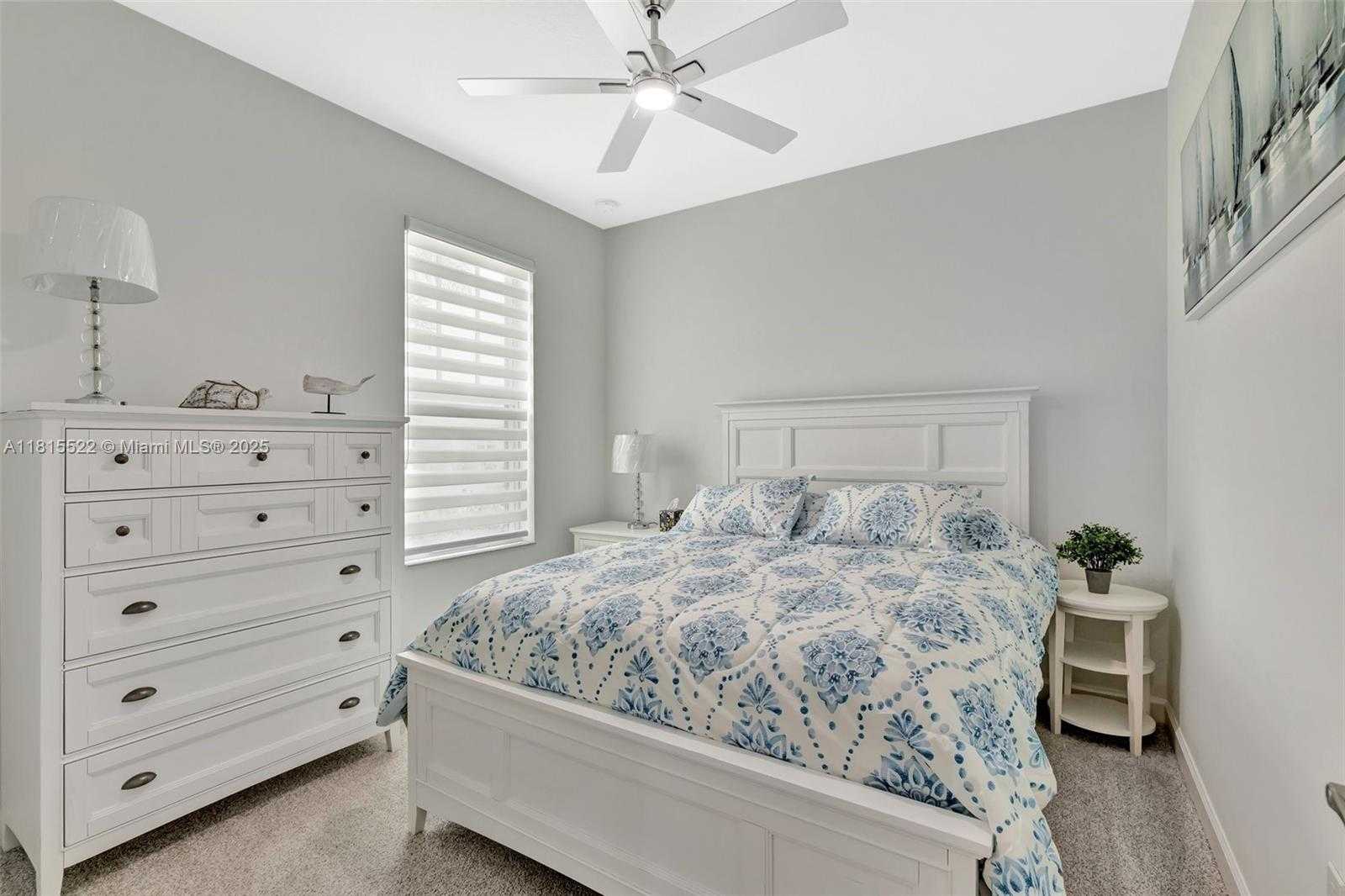 Small Image of 9921 SOUTH WEST ISABELLINE DR, Port St. Lucie Number 20
