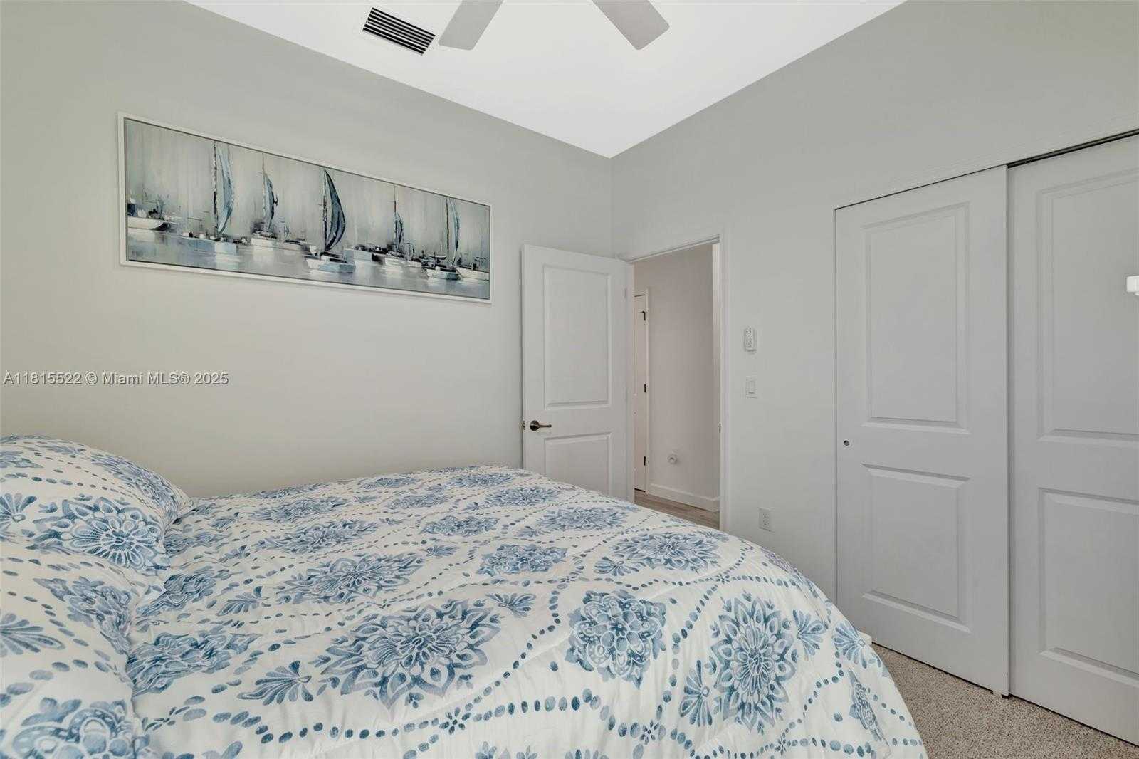 Small Image of 9921 SOUTH WEST ISABELLINE DR, Port St. Lucie Number 21