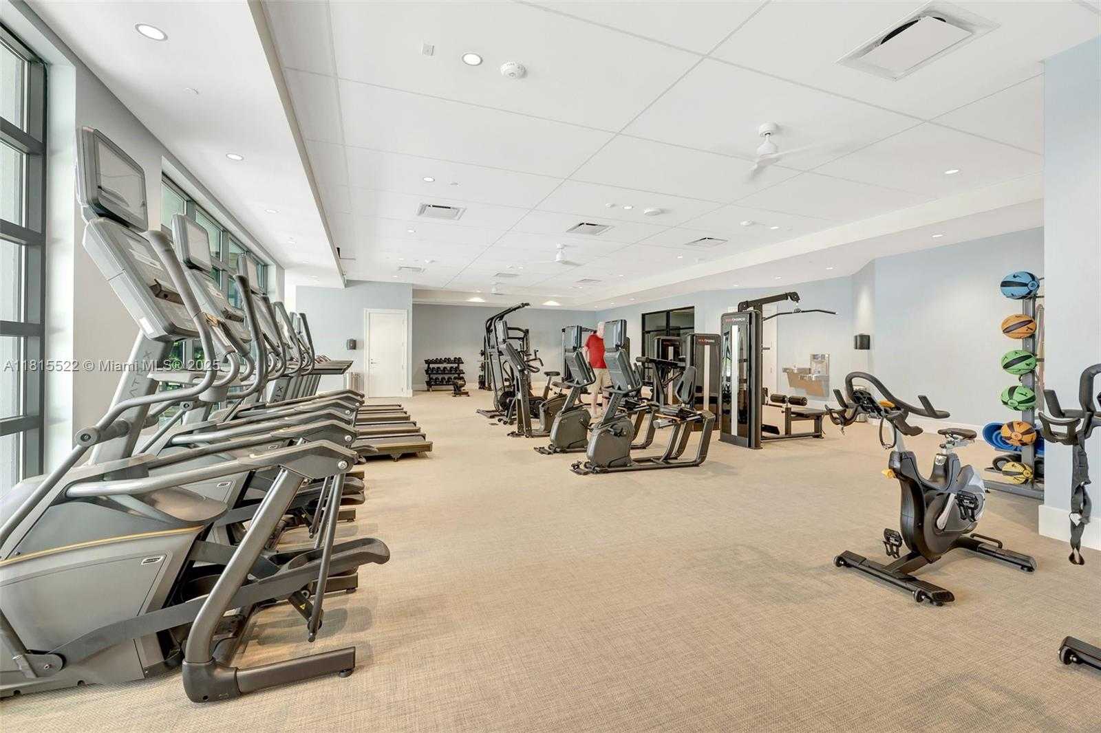 Small Image of 9921 SOUTH WEST ISABELLINE DR, Port St. Lucie Number 41