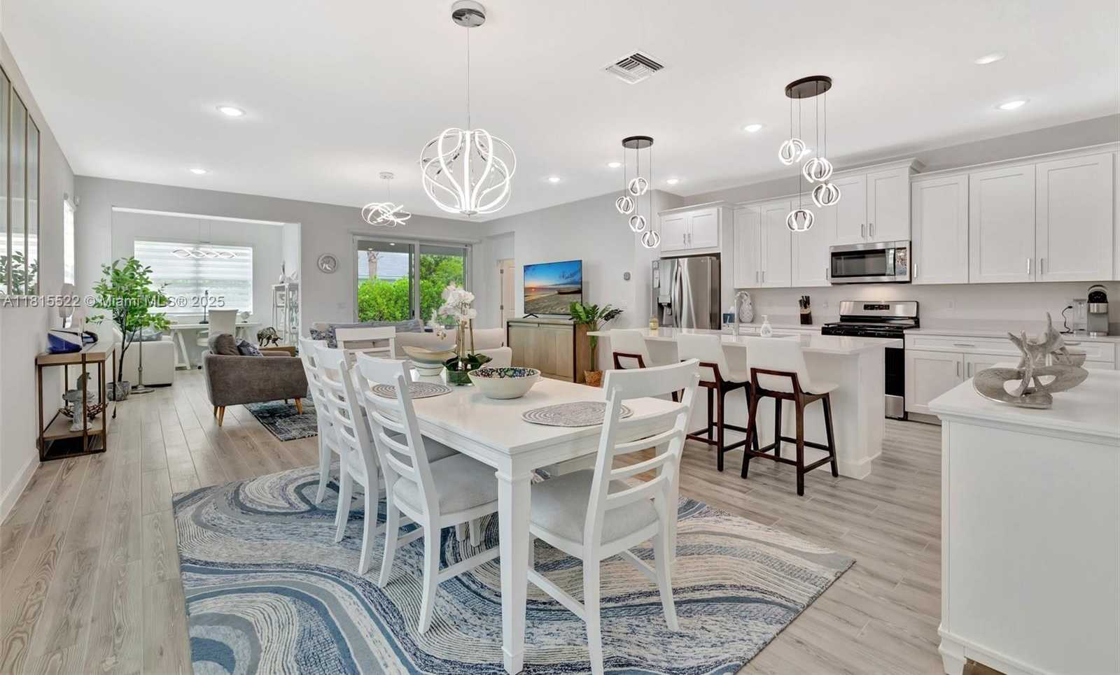 Small Image of 9921 SOUTH WEST ISABELLINE DR, Port St. Lucie Number 5