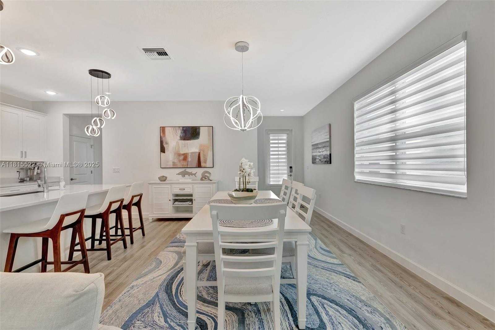 Small Image of 9921 SOUTH WEST ISABELLINE DR, Port St. Lucie Number 6