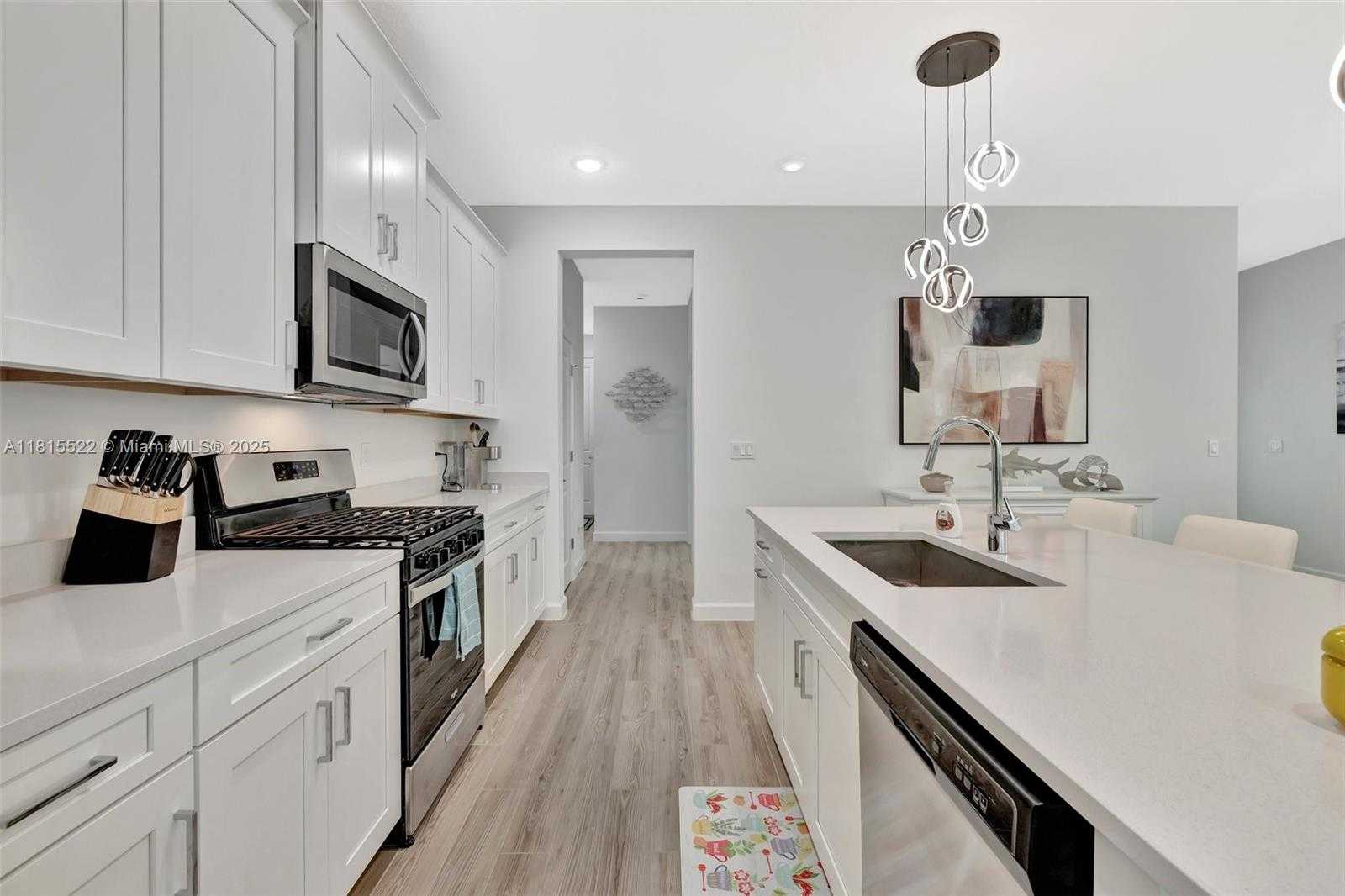 Small Image of 9921 SOUTH WEST ISABELLINE DR, Port St. Lucie Number 8