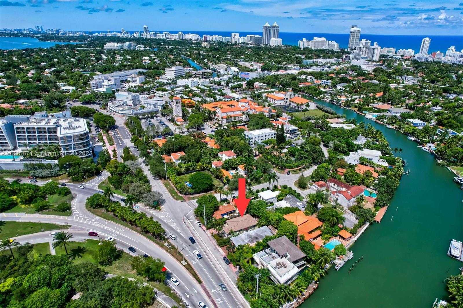 Small Image of 3325 ALTON RD, Miami Beach Number 2