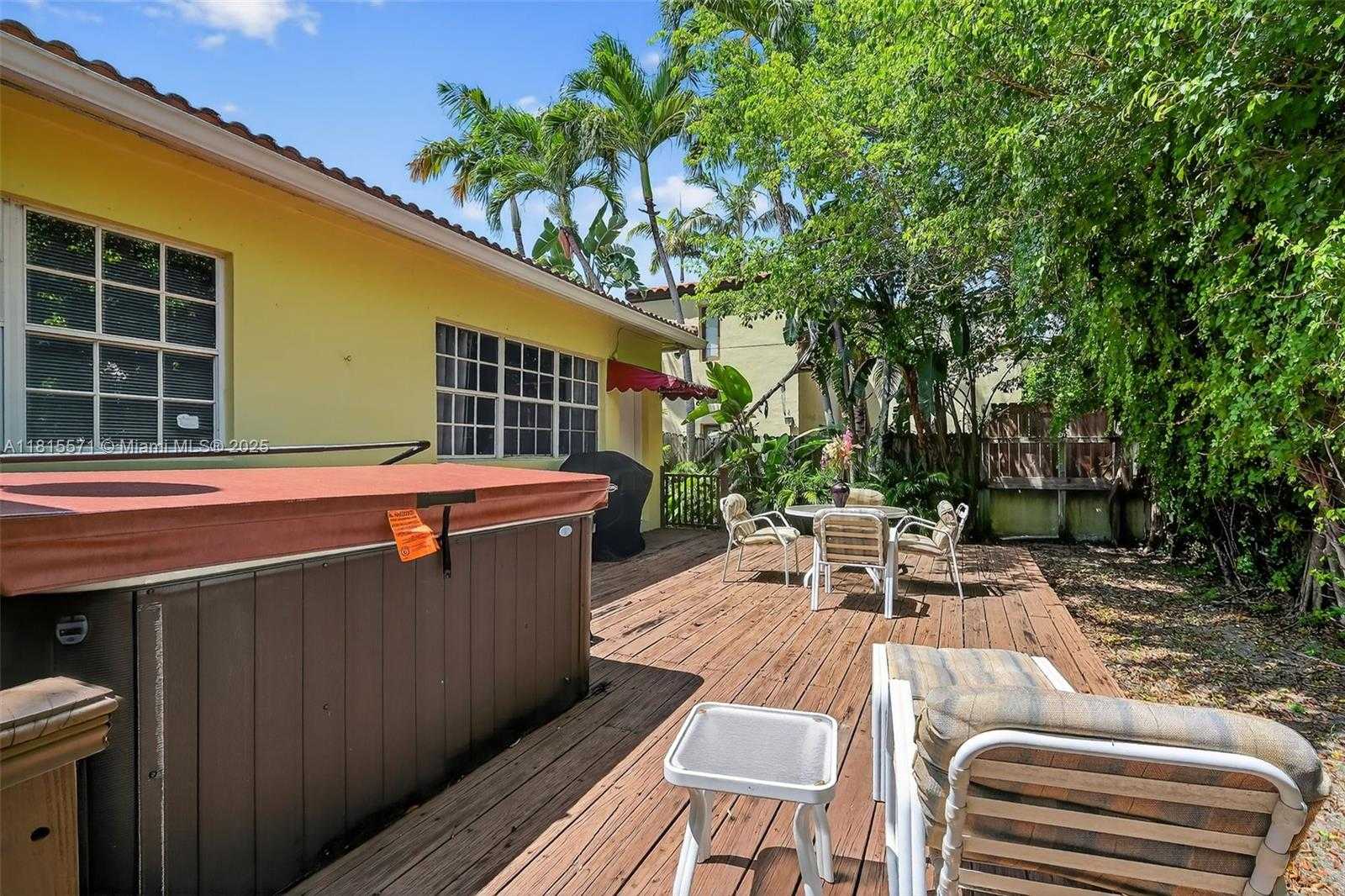 Small Image of 3325 ALTON RD, Miami Beach Number 33