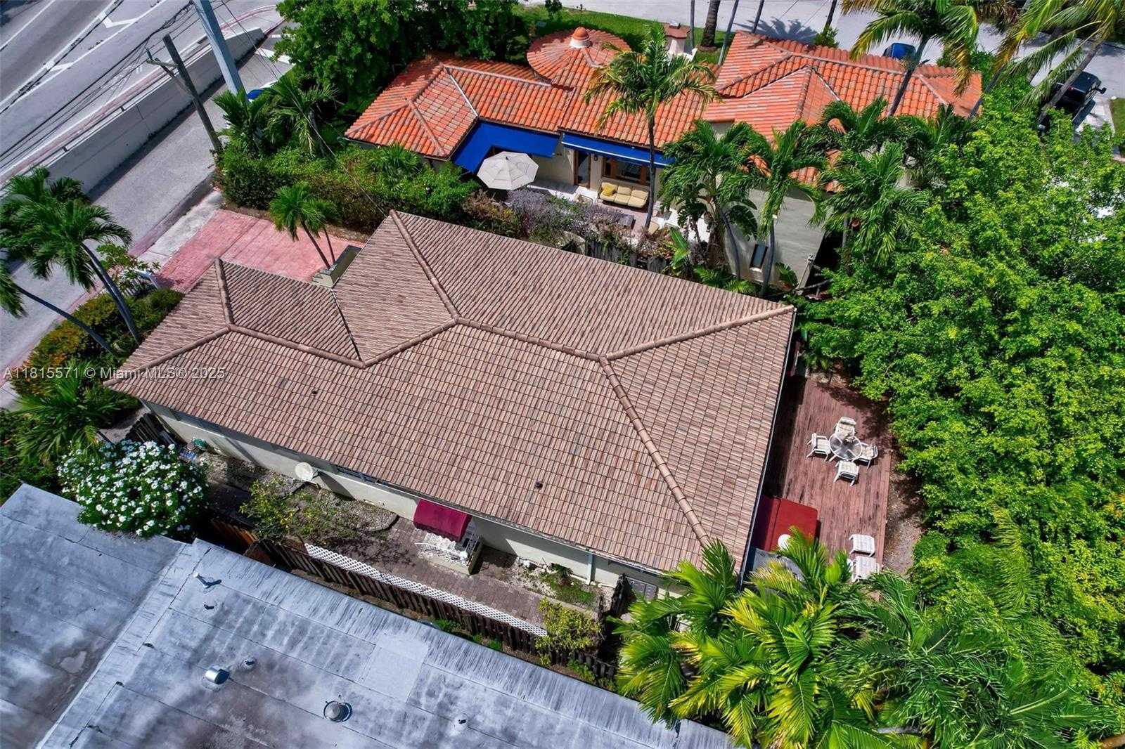 Small Image of 3325 ALTON RD, Miami Beach Number 43
