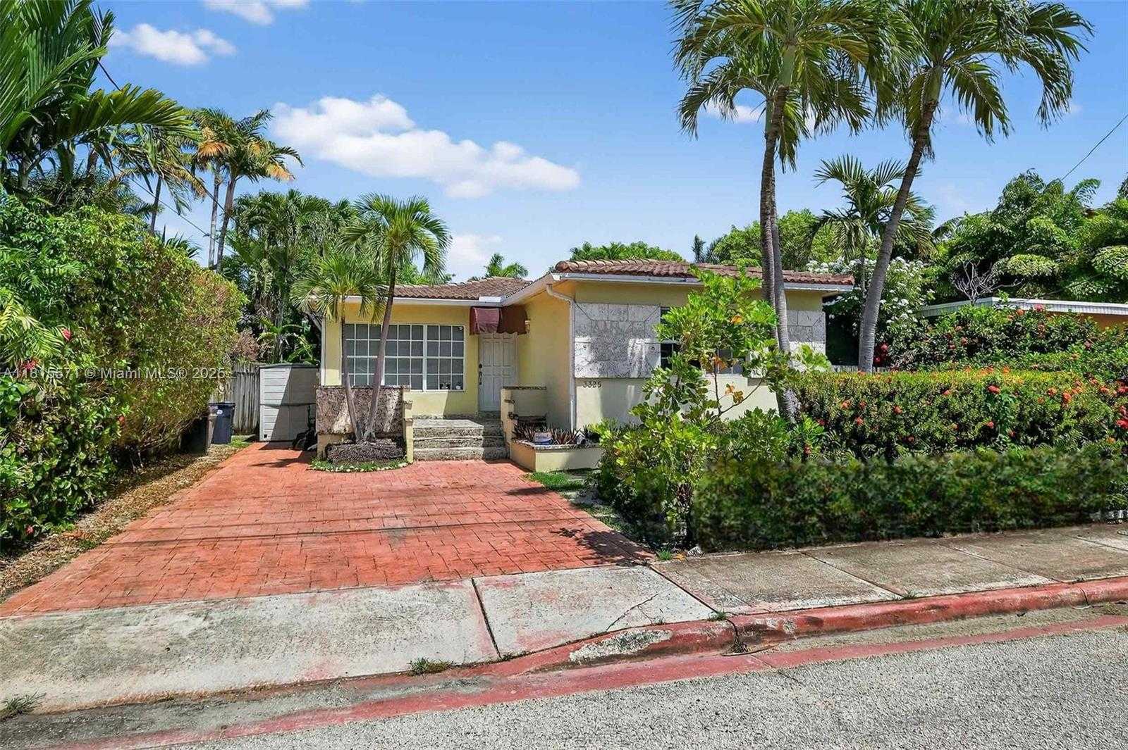 Small Image of 3325 ALTON RD, Miami Beach Number 44