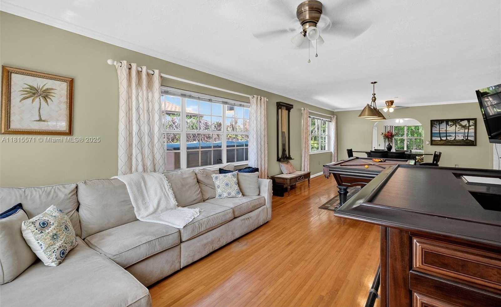 Small Image of 3325 ALTON RD, Miami Beach Number 9