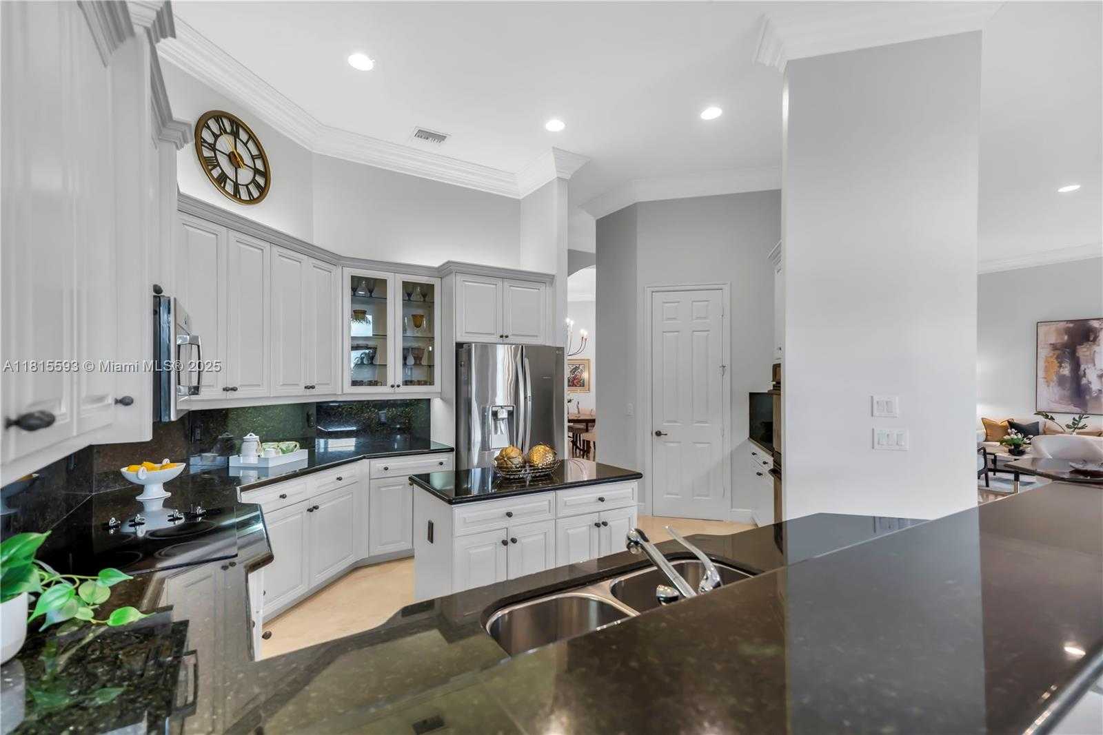 Small Image of 14837 SOUTH WEST 36TH ST, Davie Number 41