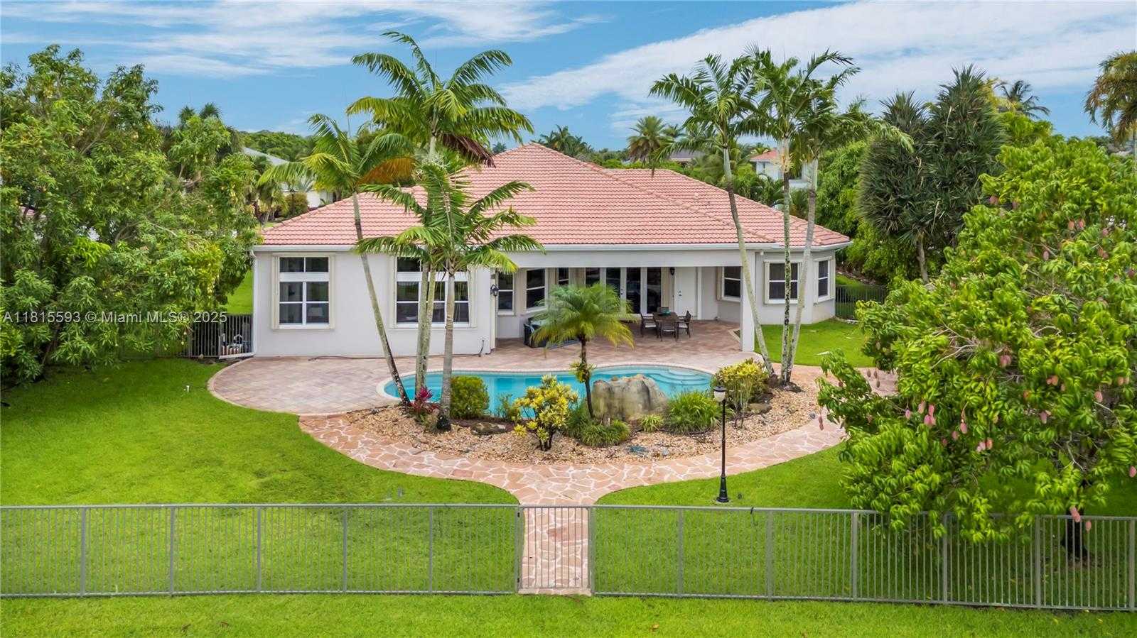 Small Image of 14837 SOUTH WEST 36TH ST, Davie Number 52