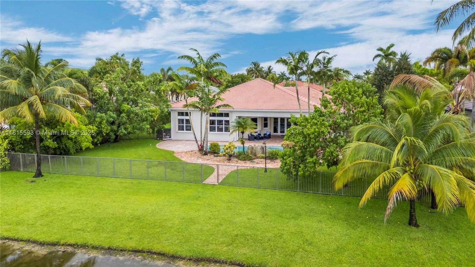 Small Image of 14837 SOUTH WEST 36TH ST, Davie Number 53