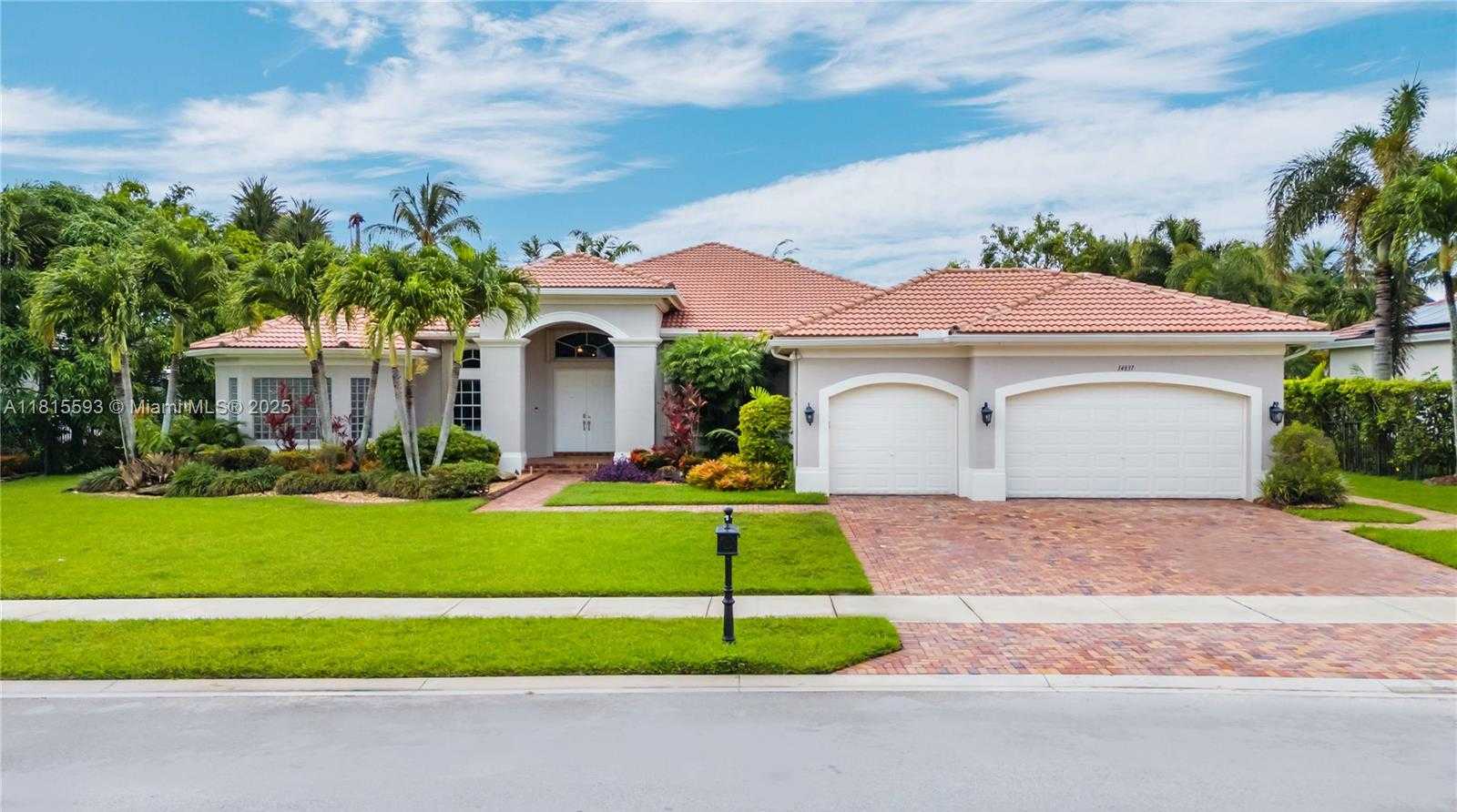 Small Image of 14837 SOUTH WEST 36TH ST, Davie Number 57