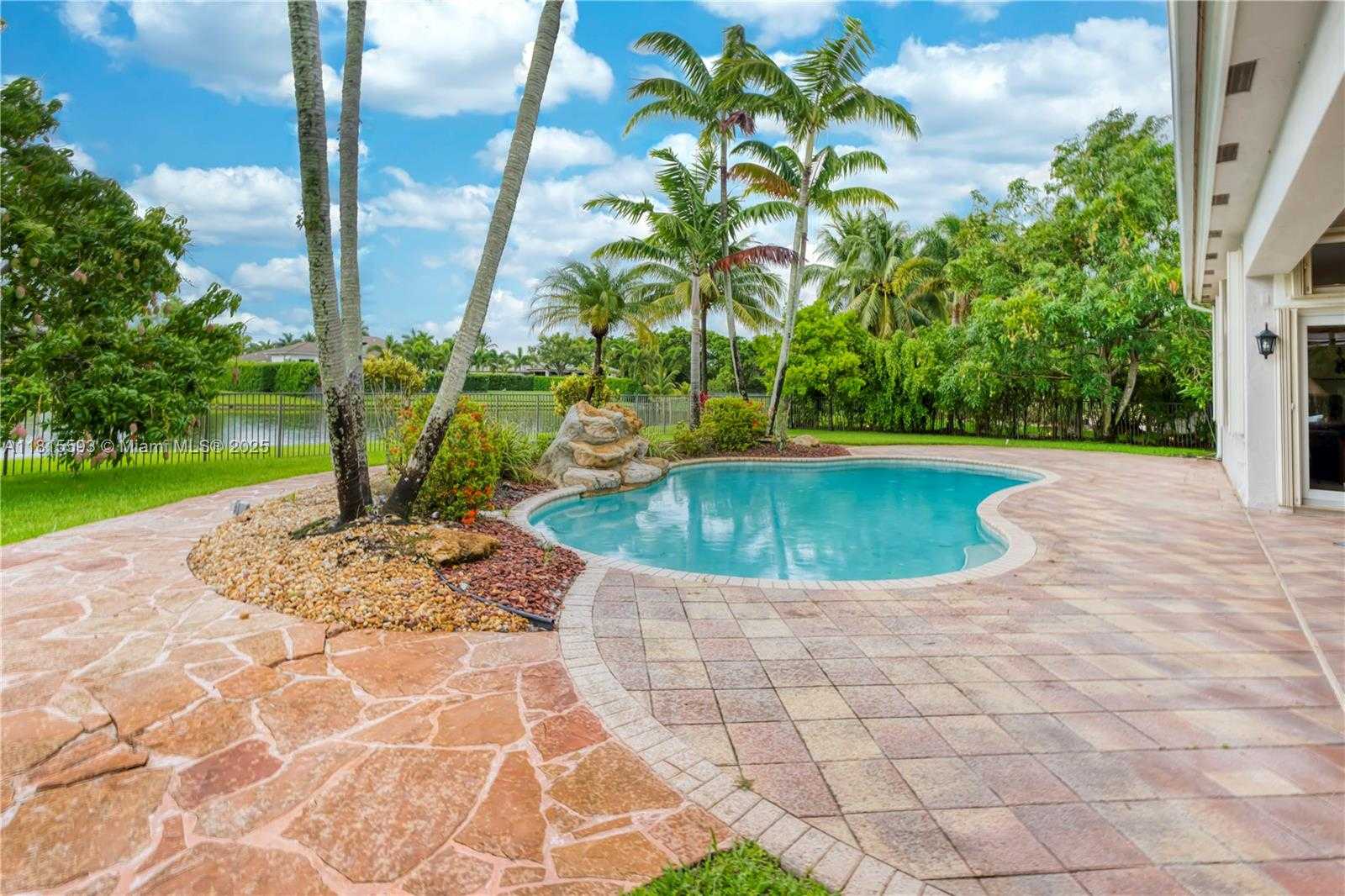 Small Image of 14837 SOUTH WEST 36TH ST, Davie Number 8