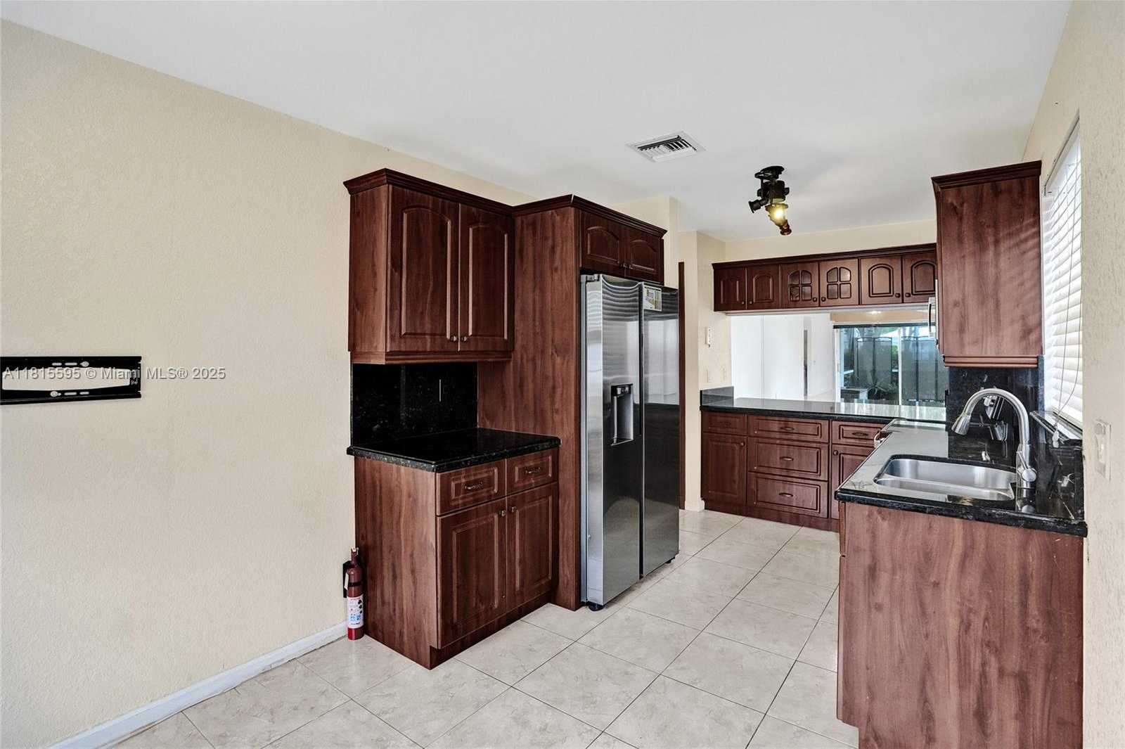 Small Image of 9601 NORTH WEST 8TH CIR, Plantation Number 10