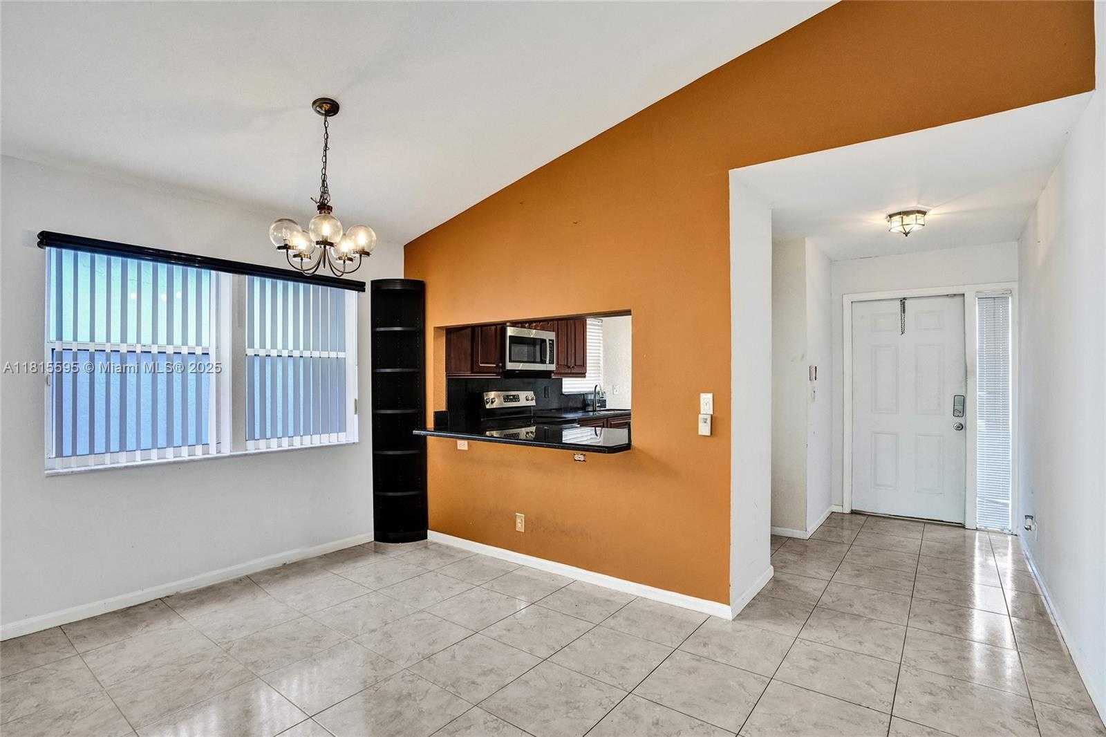 Small Image of 9601 NORTH WEST 8TH CIR, Plantation Number 12