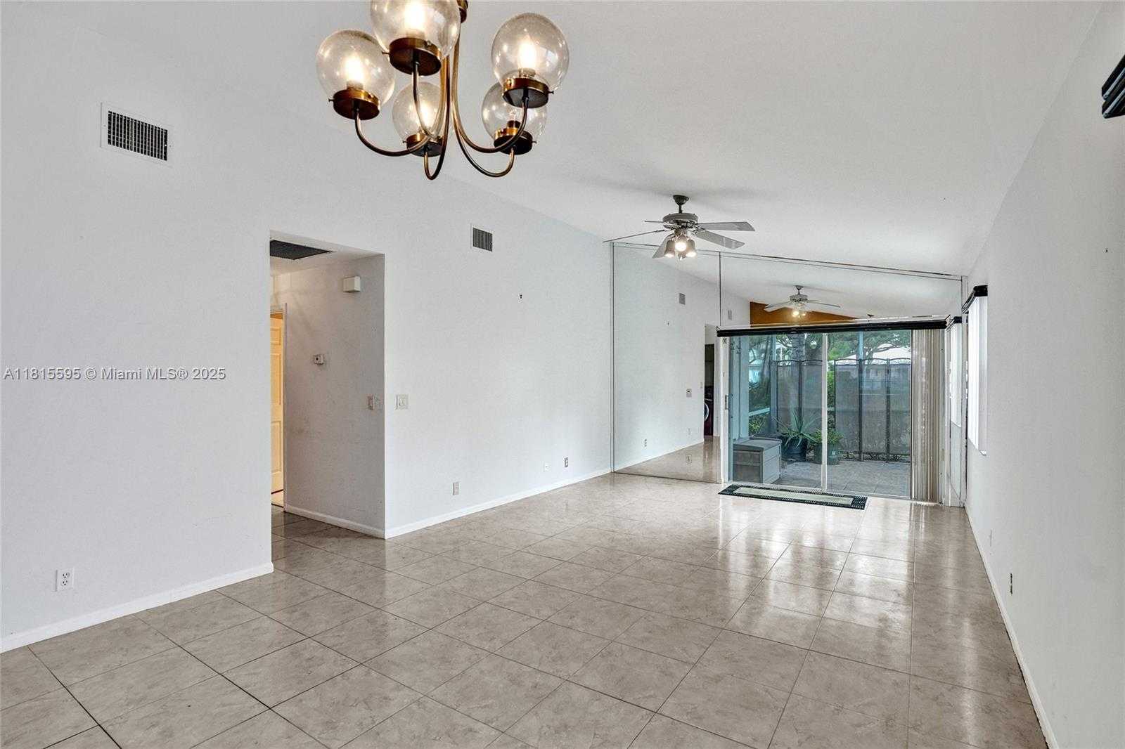 Small Image of 9601 NORTH WEST 8TH CIR, Plantation Number 15