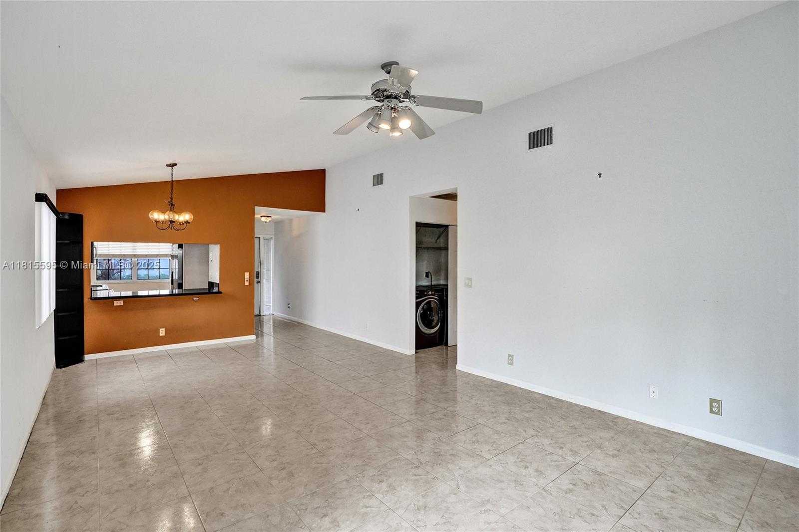 Small Image of 9601 NORTH WEST 8TH CIR, Plantation Number 16