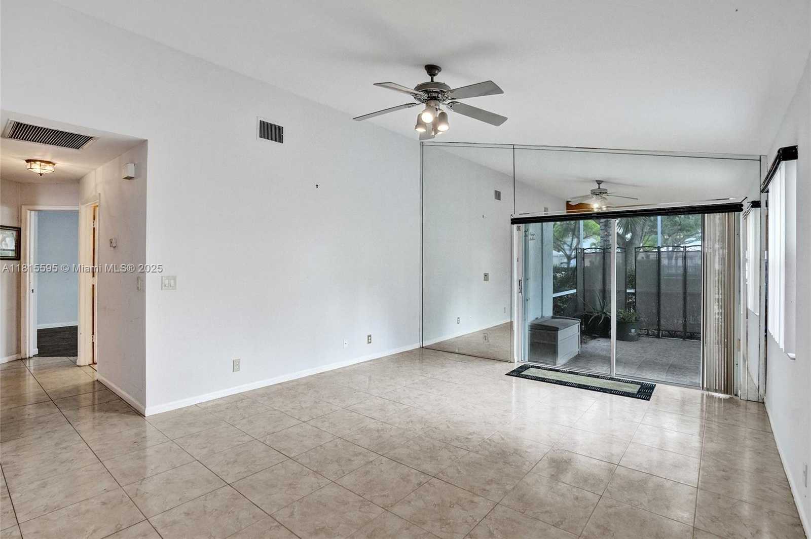 Small Image of 9601 NORTH WEST 8TH CIR, Plantation Number 18