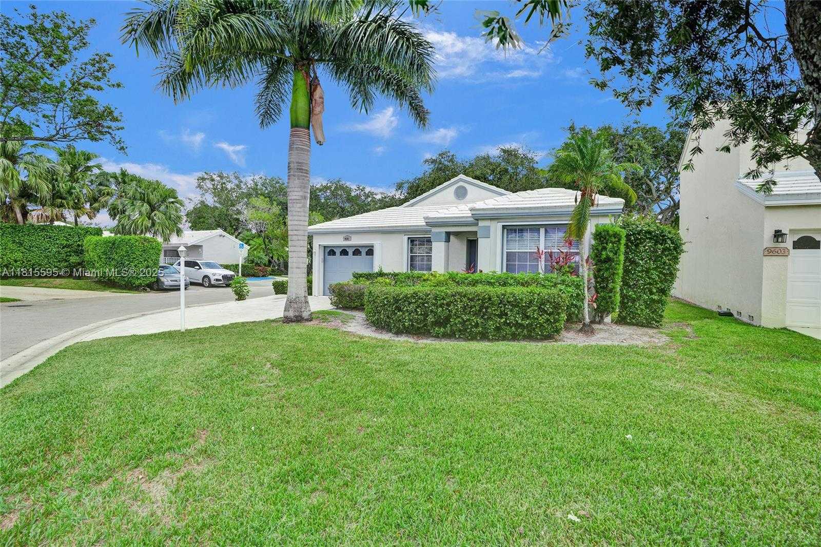 Small Image of 9601 NORTH WEST 8TH CIR, Plantation Number 2